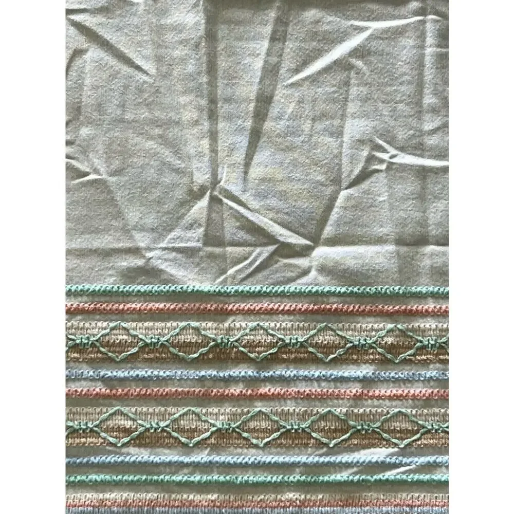 Unbranded vintage pastel